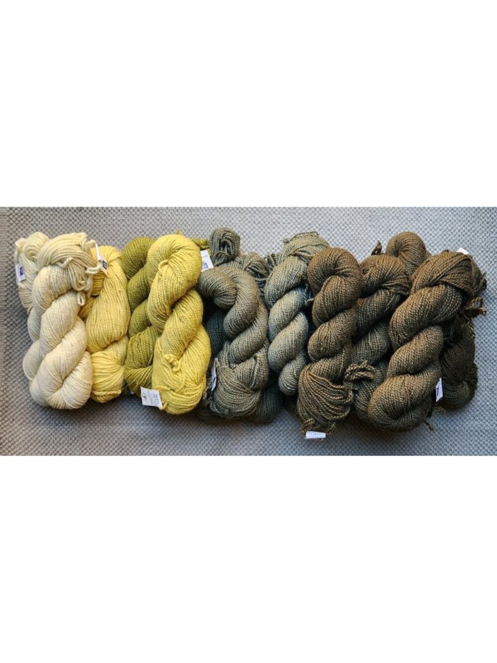 19 skeins Berga Parti Swedish Wool Rug Nm 2/2 Yarn 4 oz Green Yellow Hanks Lot